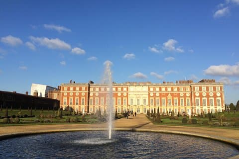 Hampton court palace tour