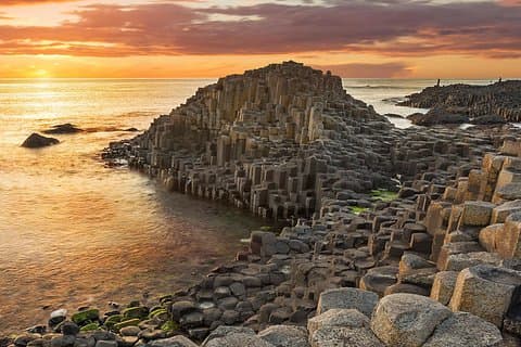 The Giants Causeway - TaxiToursNI Package Executive Tours!