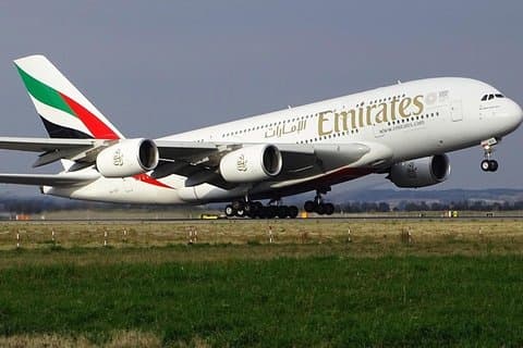 Glasgow Airport to City Executive Business Class in Mercedes Mninvan