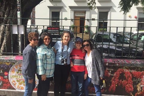 These guests at the EMI Studios in Abbey Road.