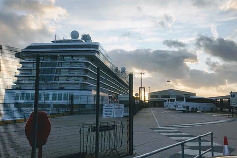 Private transfers to/from Dover Cruise Port and London Gatwick Airport