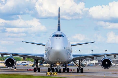 Private transfers between London Heathrow - London Stansted Airports