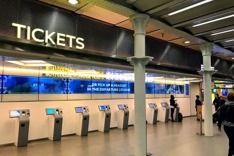 Private transfers between Stansted - King's Cross & St Pancras Train Stations