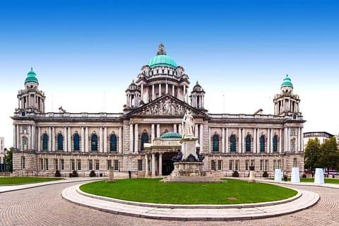 Belfast City History and Titanic birthplace private tour