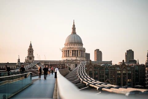 London to Portsmouth Private Transfer Service