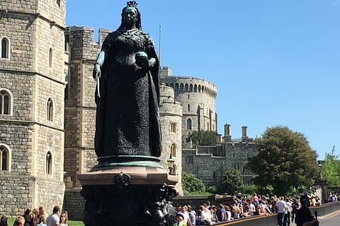 Queen Victoria Statue