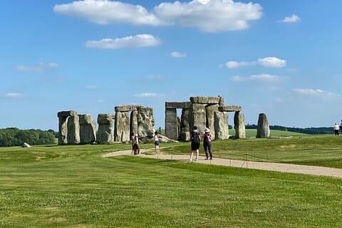 The walk up to the stones