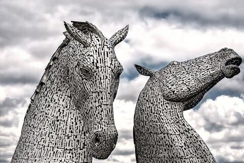 Visit the Kelpies - the worlds largest horse statues