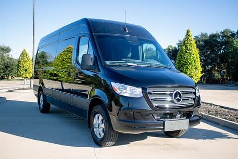 Departure by Private Minibus: London city to London LHR Airport