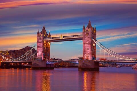 Private walking tour of London Tower