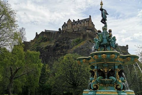 Edinburgh Old Town Private Self-Guided Tour
