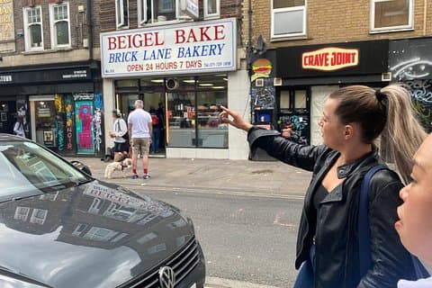 Our guide Sofia telling guests about the world famous Beigel Bake