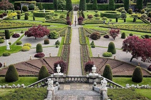Drummond Castle and Gardens