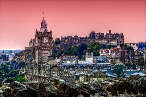 Edinburgh Castle Guided Tour Tickets Included
