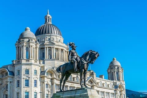 Liverpool Private Custom Walking Tour with a Local Guide