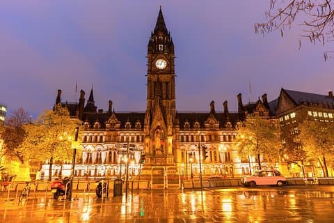 Manchester Scavenger Hunt & Highlights Self-Guided Walking Tour