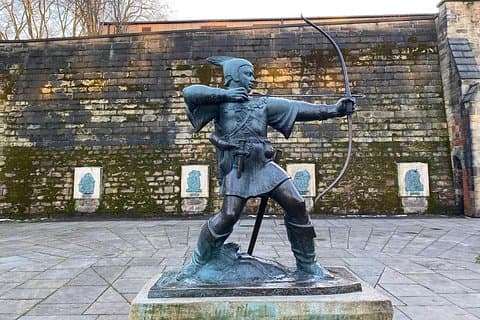 Maid Marian and Robin Hood Quest Experience in Nottingham