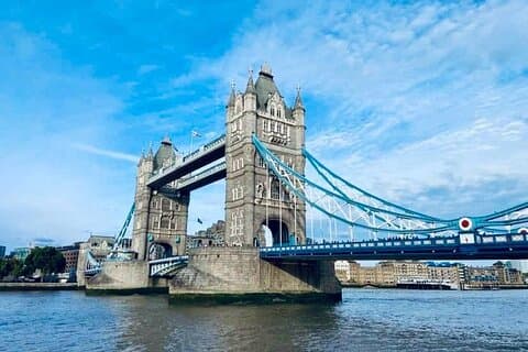 Stansted Airport to or from London - Private with Meet & Greet