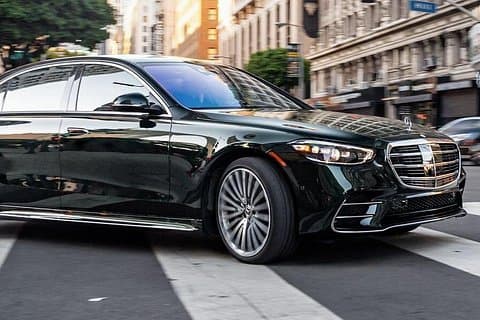 Private Transfer: London to London Airport LCY by Luxury Car