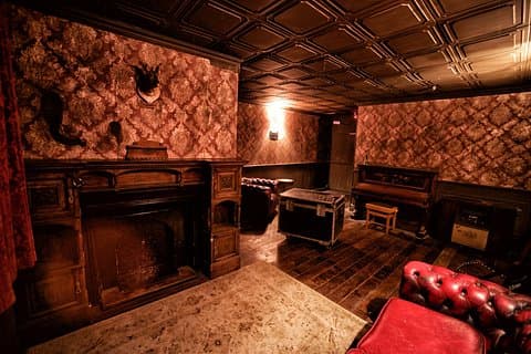 Haunted House escape room