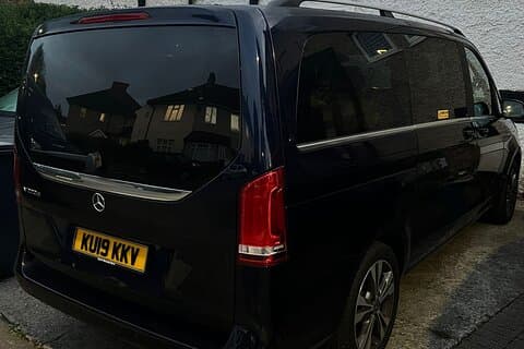 One Way Taxi Transfer from Gatwick Airport to Southampton Seaport