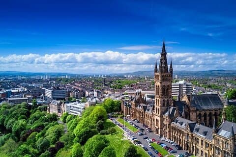 Full or Half Day Edinburgh Sightseeing Tour in a Luxury CAR (PHV)