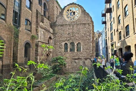The medieval ruins of Winchester Palace