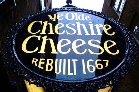 Private Group: Historical Pub Walking Tour of London