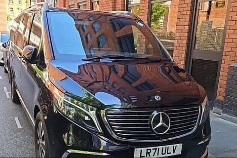 Transfer from Gatwick Airport to London