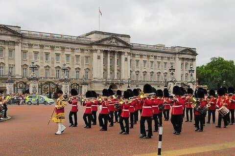 Guards at Buckingham Palace