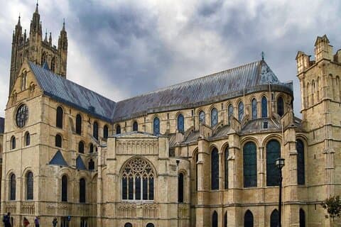 London to Canterbury Leeds Castle and Dover Private Day Trip