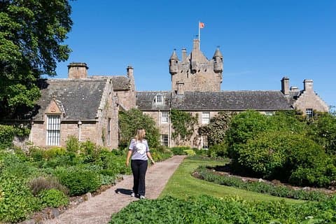 From Inverness: Cawdor Castle, Cairngorms and Highland Coos