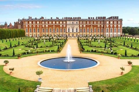 Hampton Court Palace Half Day Trip from London with Tickets