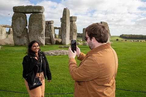 Stonehenge Shuttle Bus from London with Fish & Chips