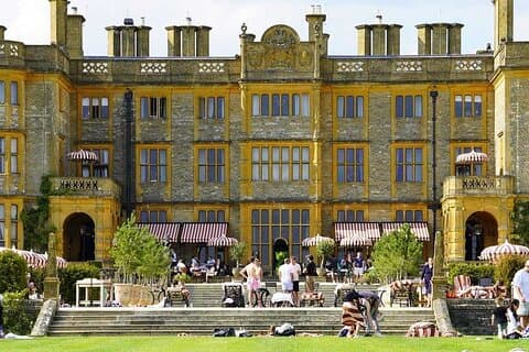 London to Estelle Manor Private Transfer