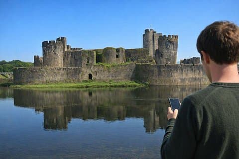 Wales: Cambrian Road Trip Guidebook-Cardiff & Brecon to Snowdonia