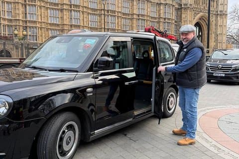 London Black Cab Private Sightseeing City Tour with Pickup Drop