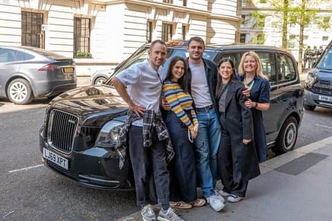 Build Your Own Black Cab London Sightseeing Tou: 4 to 11 hours