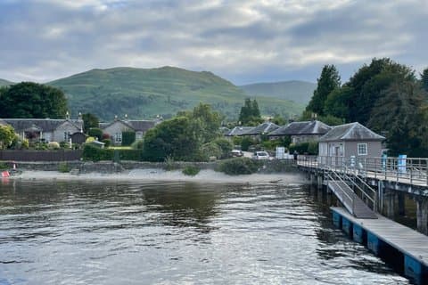 Loch Lomond:Guided Luss Village Walk-Viking Stone & Local Stories