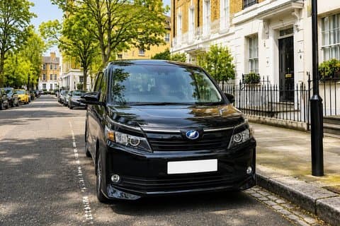 Gatwick Airport Private Transfer to/from London City