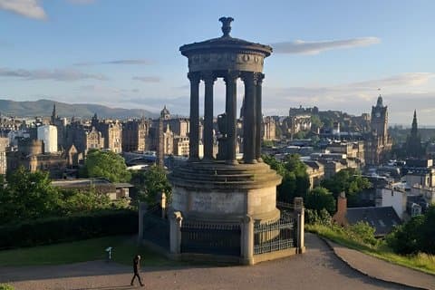 The Ultimate Edinburgh Shore Excursion Taxi and Walking Tour