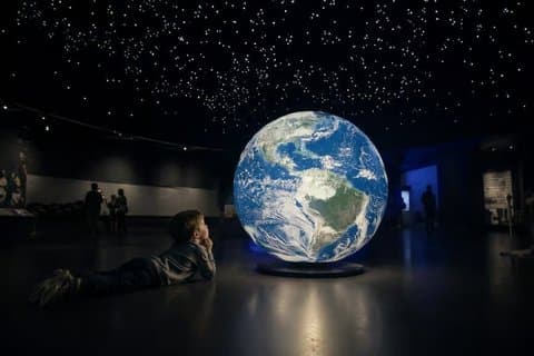 London Science Museum Professional Guided Tour with Tickets