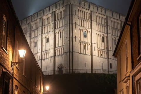 Norwich Ghouls and Gallows Ghost Tour