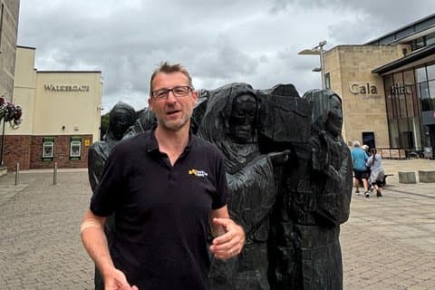 Durham City Guided Walking Tour with local expert guide