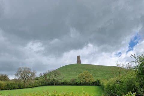 Stonehenge Glastonbury and Avebury Private Tour from London