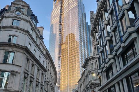 City Architecture Tour from Roman Ruins to Modern Marvels