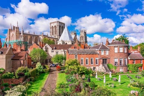York Walking Tour with Audioguide on your Smartphone