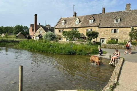Private North Cotswold Day Tour with Local Guide