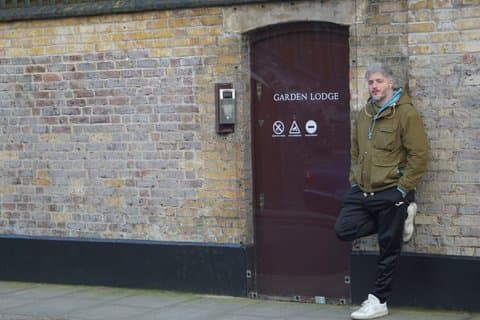 Freddie Mercury Singing and Walking Shared Tour in London