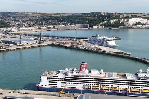 Shared Transfer from Gatwick and Heathrow to Dover Port